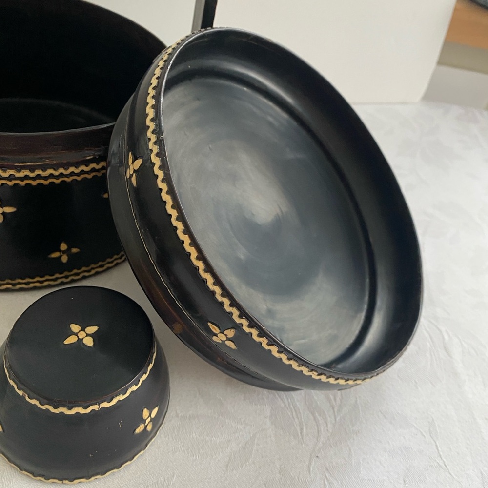 Vintage Tiffin Burmese Lacquered Food Carrier 4 pieces circa 1950 - Picture 10 of 17